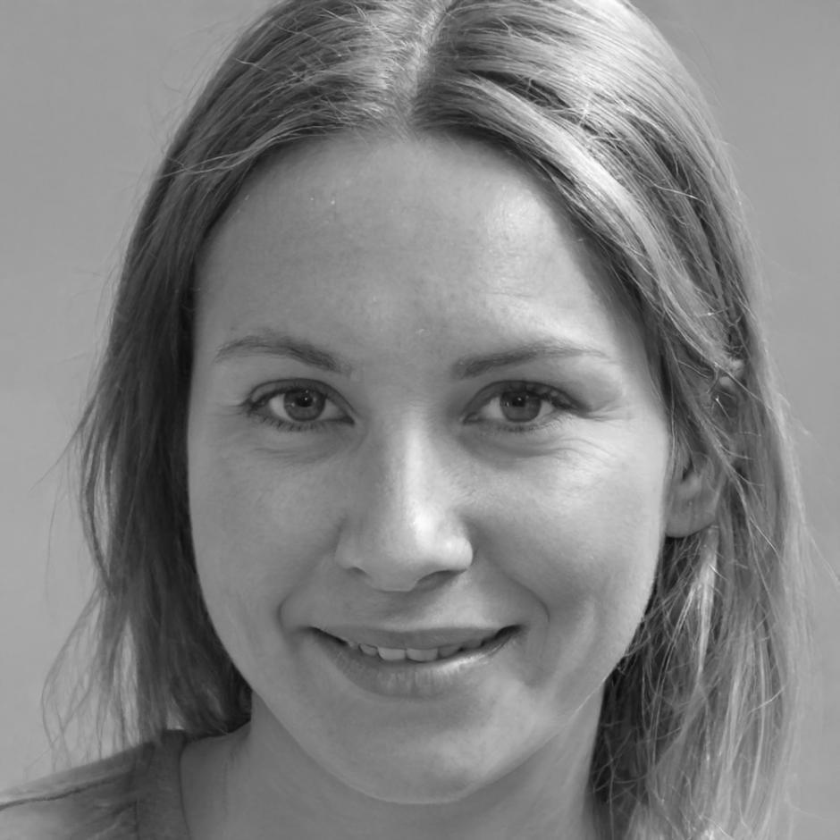 Elena Martínez, clienta satisfecha de Questynara
